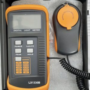 Máy đo cường độ ánh sáng Total Meter LX-1330B chính xác cao