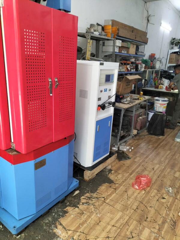 Máy kéo thép 100 100 tấn TQ